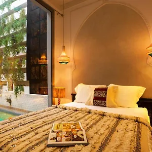 Riad Riad Lumiere